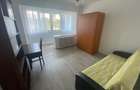 Închiriez apartament cu 3 camere în zona Complexului Studentesc - 2