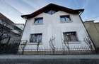 Casă cu 9 camere si 680mp teren – zona Cetate