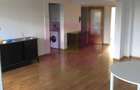 Apartament 3 camere, spațios, luminos și liniștit, cu vedere spre parc și lac