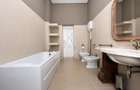 Apartament cu 5 camere, circular, in Piata Sf. Maria - 10