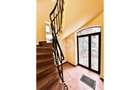 REA0123759 Capitale de vanzare 2 Apartamente plus Pod - 10