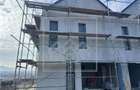 Casa cu 4 camere, 3 bai, teren de 241 mp, 2 locuri de parcare - 14