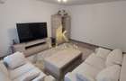 Apartament 3 Camere | Bd Unirii | 2 Bai | 76 mp | Parcare | Centrala | 1100€
