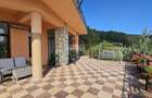 Pensiune în funcțiune | 10 camere | Teren 4.000 mp | Brădet – Săcele