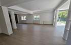 Vila cu piscina - Pipera - 5 camere - 3 bai - 218mp - 900mp teren