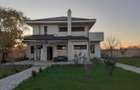 Saftica Ilfov Vila 257mp, 6 camere, Curte Teren 1227 mp, nou 2015 - 2