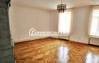 Casa 5 camere,3 băi,180 mp.teren 371 mp.Central - 9