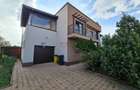 Vila Modernă 5 Camere - Teren 700mp, La 10 min de București - 18