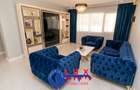 ID 6613 DE VÂNZARE - Vila de LUX - Zona 9 Mai - 1