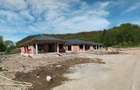 URGENT . 164900 EURO . Casa la marginea padurii intre Rasnov si Cristian. Jud. B