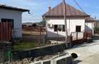 Casa -Spatiu comercial+teren-stradal - 2