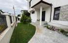 1070 Euro mp-Particular -Cartierul nou- Miorita - 240 mp utili- 257.000 euro - 10