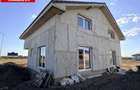 Duplex cu 3 camere | interior la rosu | 86.7 mp utili | Mosnita Veche