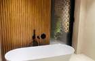 Casă Parter cu Design Minimalist și Piscină - 12