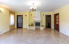 9 camere, 5 bai, spatiu hobby, gradina, garaj,locatie buna - 8