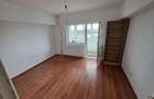 Apartament 4 camere zona Poarta 6
