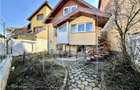 Casa de inchiriat - spatiu birouri/comercial - 6 camere - 200 mpu - 8