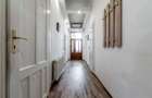 Apartament ultracentral cu 4 camere decomandat, etaj intermediar - 7