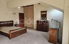 Vila individuala cu 8 camere | piscina | 2 garaje | 888mp teren