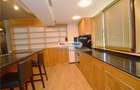 Stefan cel Mare | Bloc Nou | 3 Camere | Centrala Proprie