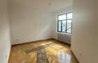 Apartament 5 camere| Unirii | Vila Interbelica| Metrou 13' | nemobilat