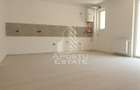 Apartament spatios cu 2 camere etaj intermediar in spate la hotel IQ - 1