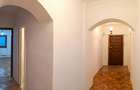 Apartament spațios cu 4 camere, decomandat – Piața Centrală / Parcul Central - 1