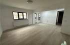 Apartament 2 camere si curte de vanzare Damaroaia - 1