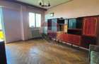 Apartament cu 3 camere de vânzare -decomandat- Micro 13, Galați - 2