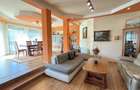 Casa Visurilor /4 camere-163 mp / Teren-1036 mp / B-dul 25 Octombrie - Carei - 4