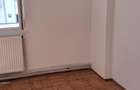 Apartament 3 camere    zona Big centru, etajul 4/4(  acoperis) decomandat cu CT. - 3