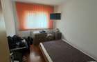 1 Decembrie-Pallady,apartament 3 camere decomandat - 1