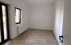 REV2004985 Casa 4 Camere I Stefan Cel Mare I Curte proprie - 2