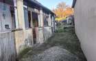Casa cu 3 camere si pivnita in Lipova - 2