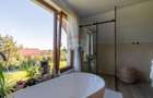 Proprietate exclusivista de vanzare: 2 case | 9 camere | 2000 mp teren - 15