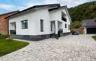Casa de vanza, teren 3.500 mp, zona Borleasa