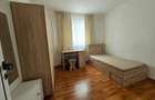 Micro 4 Targoviste, inchiriere apartament 3 camere, etaj 3/4 - 9