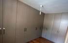 Apartament 4 camere Calea Calarasilor de locuit, work from home sau sediu firma - 11