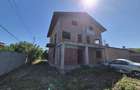 VILA (la roșu) P+1E+M, 265mpu, TEREN 871mp, CHIAJNA-Vlad Țepeș