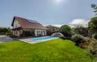 Casa individuala cu piscina - Comision 0% - 1