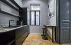 Vila interbelica renovata complet - design minimalist - industrial