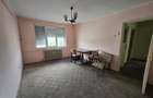 Apartament cu 2 camere  de vanzare  in Fagaras etaj 4 - 4