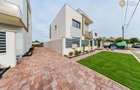 Vila noua 5 camere de vanzare in Gai