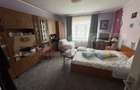 Casa de vanzare cu 6 camere, 374 mp, teren 719 mp,  strada Baritiu - 2