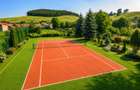 Hotel 3* + Pensiune 4*, piscina, teren tenis, 6.200mp parc privat +, Sanpetru, B - 26