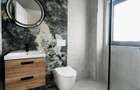 Duplex despărțit prin garaj, cu 5 camere - Zona Centrala - Dumbravita - 6