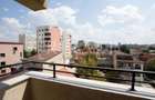 Inchiriere apartament 3 camere | Generos, 2 x Parcare, Acces lift | Domenii