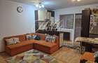 Apartament 3 camere semidecomandat 57m2 , doua dormitoare , parcare