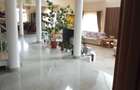 Vand casa lux,tip vila,Sangeorgiu de Mures,zona Apollo ,teren generos de 2200 mp - 4