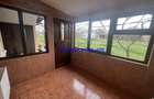 Valu lui Traian, casa la sosea, renovata - 3